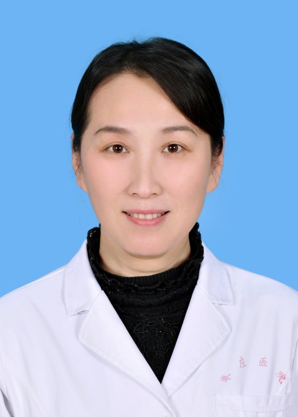 张莹