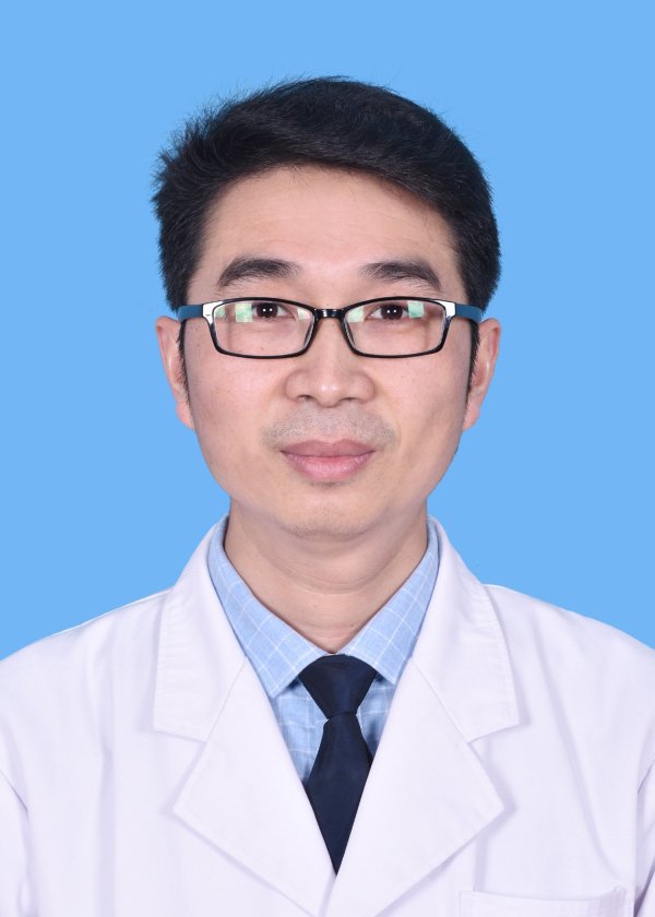 李栋