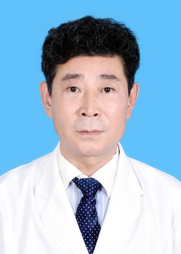 李伟